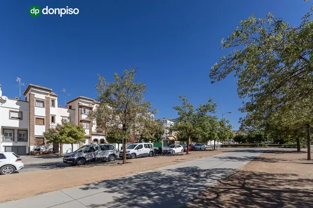 VIVIENDA con encanto en PALACIO DE DEPORTES — 41