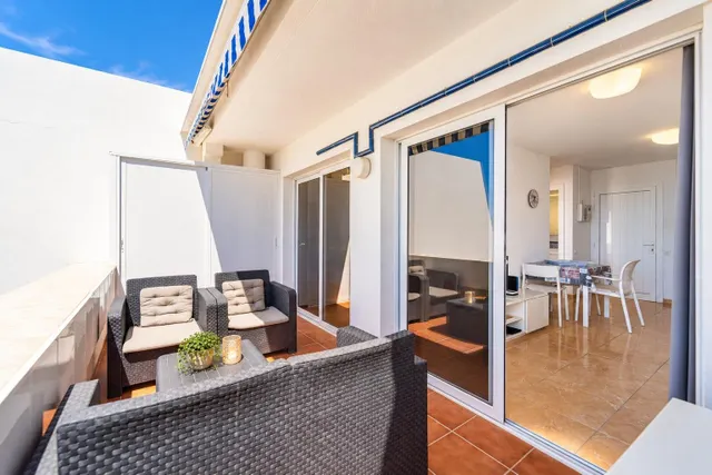 Fantástico apartamento en The Mayfair Village con vistas panorámicas al océano Atlántico — 9