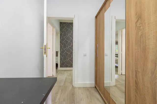 Piso de 5 dormitorios ideal para INVERSORES junto a edificio Junta Andalucía de Almanjáyar — 43