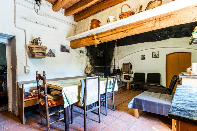 MASIA L'ILLA — 10
