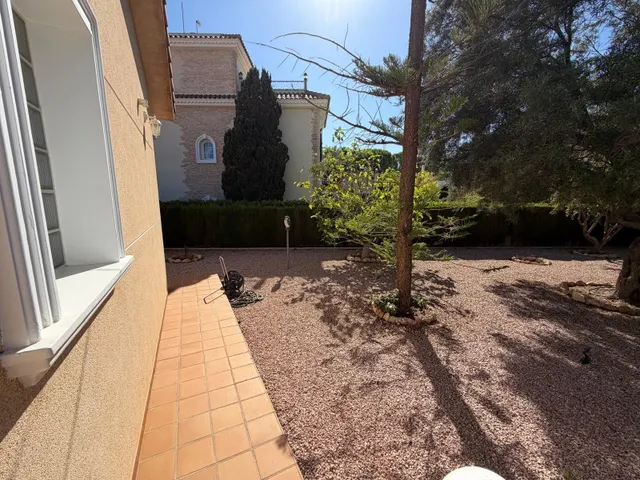 Chalet de lujo en Cabo Roig con 5 hab 5 baños picina propia chalet estilo americano — 17