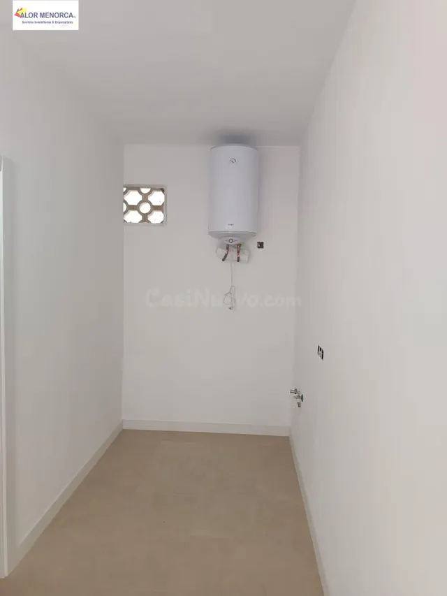 SE ALQUILA COCHERA EN ES CASTELL - foto 4