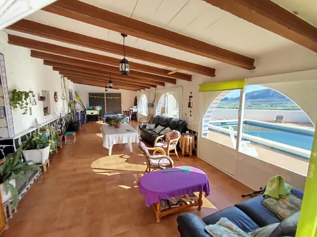 Finca con Alma en Leiva: 6.800m2 de Olivos, Piscina y el Mar - foto 3