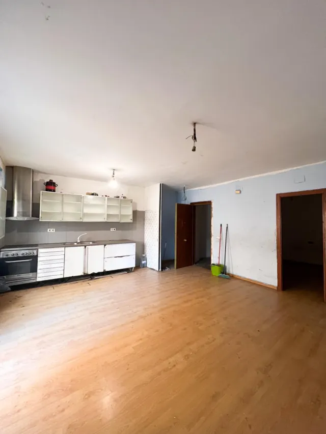 Edificion en venta en Valls, Tarragona — 9