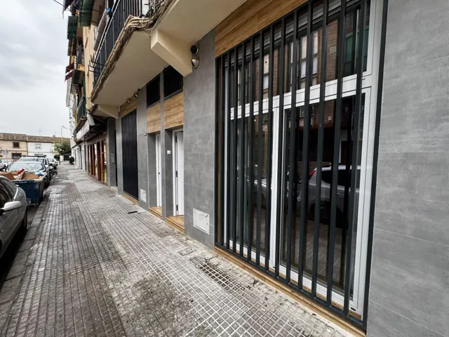 ACOGEDOR Y ESPACIOSO PISO EN  RUIZ TAFUR, CORDOBA CAPITAL. — 15