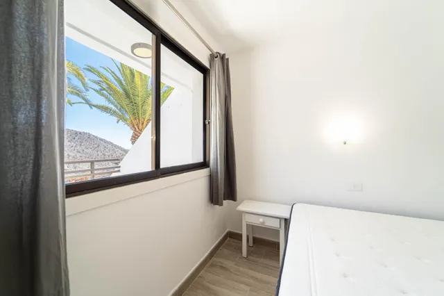 Apartamento en perfecto estado con terraza y sol de mañana — 19