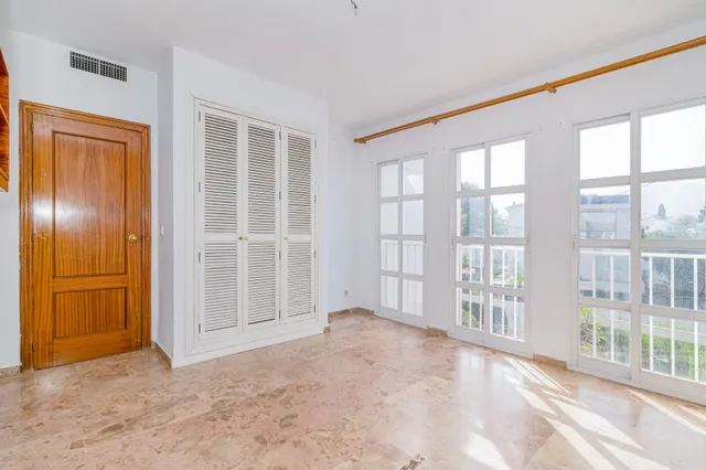 Chalet independiente en esquina en una zona muy buena de Huétor Vega — 27