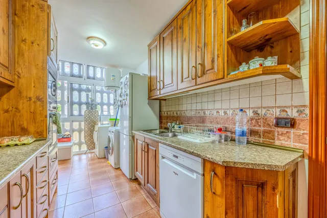 Amplia vivienda familiar en venta en tomás morales — 18