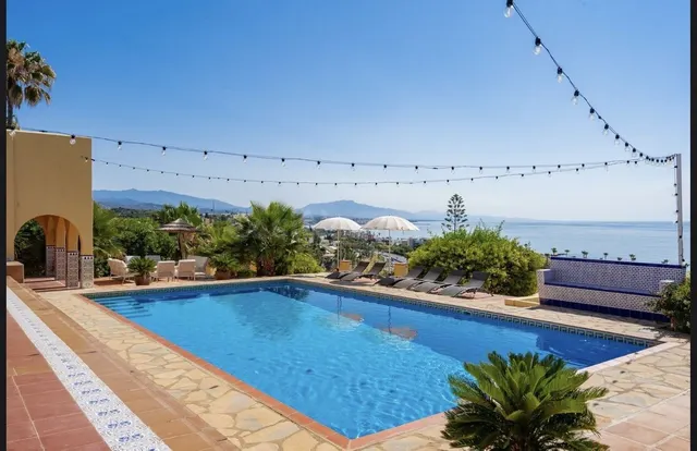 Chalet 8 habitaciones 430m² en venta - Costa Del Sol - foto 3