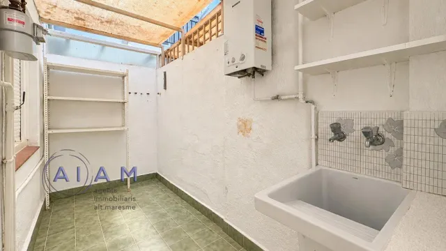Piso muy céntrico con 4 habitaciones — 32