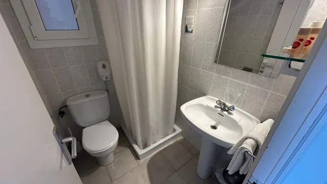 HOSTAL EN 1º LINEA DE MAR — 21