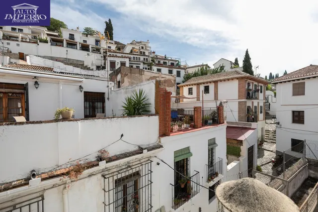 Casa unifamiliar reformada. — 12