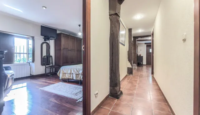 Caserío adosado con 16.277 m2 de terreno a un paso de Donostia — 8