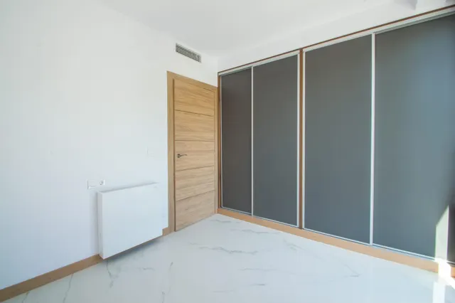 Se venden 2 maravillosas viviendas de obra nueva, zona Sierra Cortina- PRECIO NEGOCIABLE — 39