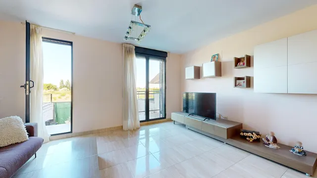 ESTUPENDO ADOSADO EN SUECA CON  VISTAS A MARAVILLOSOS PAISAJES — 42