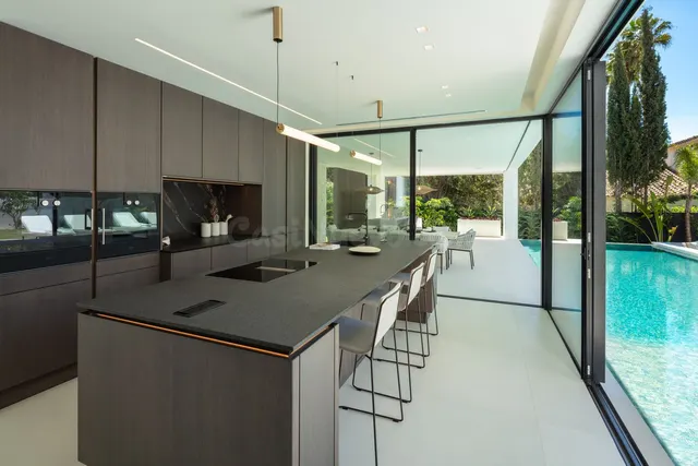 Chalet 5 habitaciones 667m² en venta - Marbella — 2