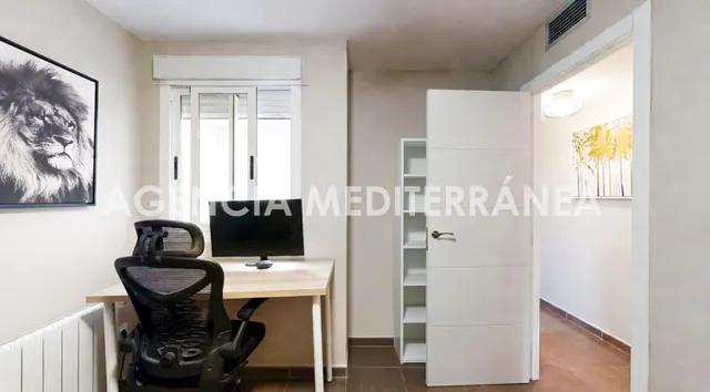 AMPLIA VIVIENDA DE 3 habitaciones JUNTO AL MERCADO MUNICIPAL DE PICASSENT — 37