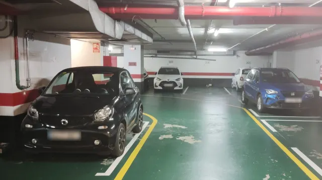Parking 10m² en alquiler - Eixample — 15