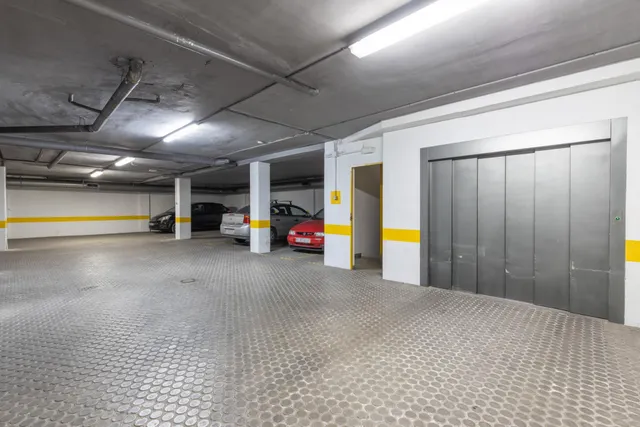 Se vende plaza de aparcamiento — 8