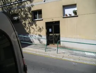 Se vende Piso OKUPADO en Verge De Montserrat 30 Ripollet, (B - foto 3