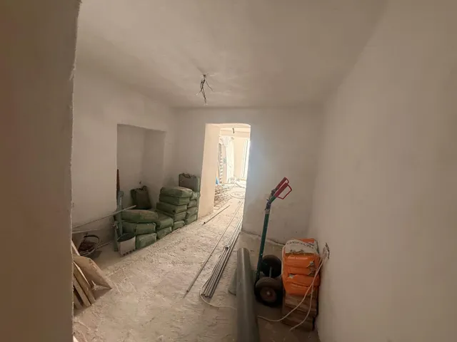 Casa situada en c/ morales,  Coín - 4 dormitorios, 2 baños - 2 terrazas - patio — 12