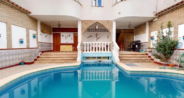 Casa en la Viñuela-Rescatado con piscina propia, 2 pisos, co