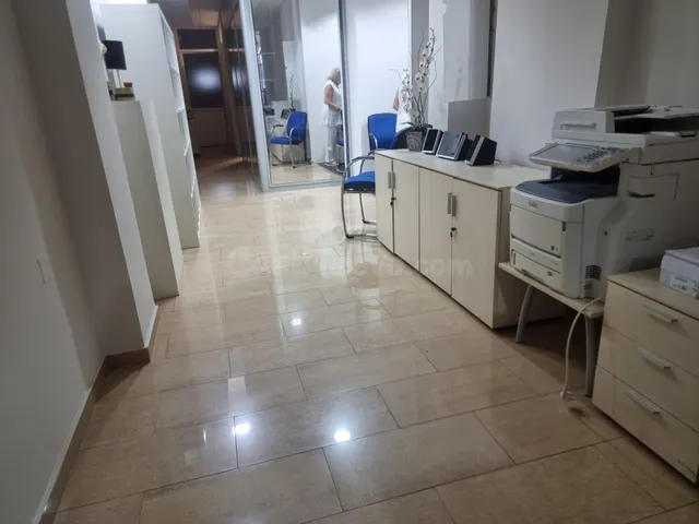 ref 8702 -despacho- local RUZAFA  para entrar — 5