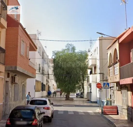 Venta piso en Roquetas de Mar (Almería) - foto 2