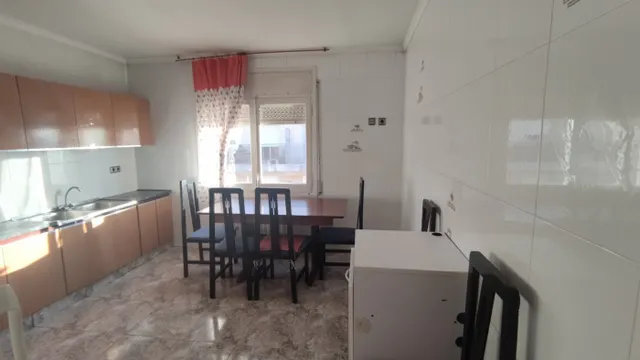 ATENTOS INVERSORES A ESTA VIVIENDA — 2