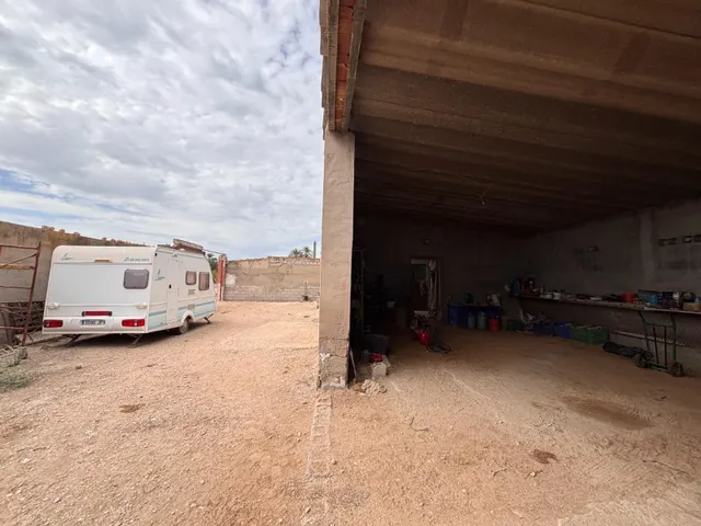 Chalet en Venta: Oportunidad Única por €318,000 — 34