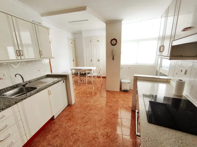 Espectacular vivienda junto Iglesia de La Magdalena, lista para entrar!!! — 7
