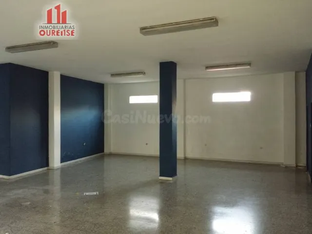 LOCAL COMERCIAL EN LA ZONA DE LAS LAGUNAS CERCA DEL CAMPUS. — 2