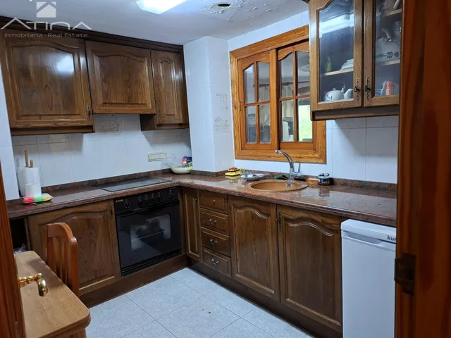 Elegante chalet estilo mediterraneo situado a tan solo 800 metros de la playa de Gandía — 18