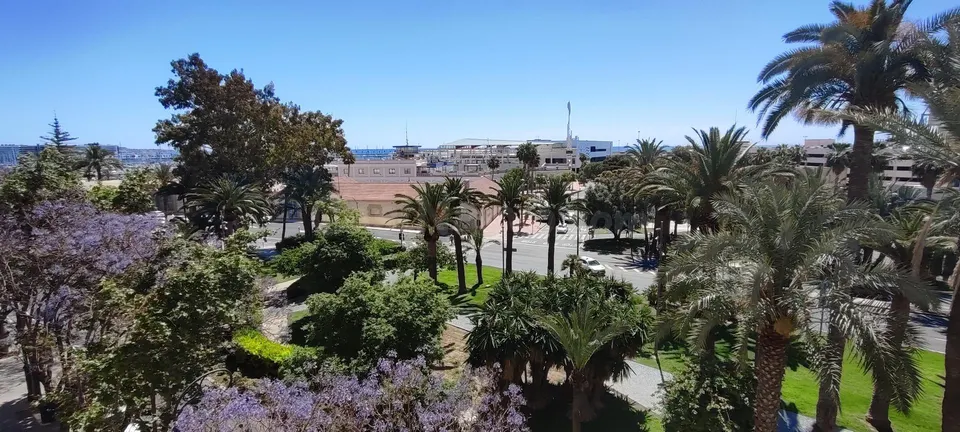 Vistas panóramicas junto al puerto deportivo