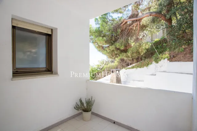 Espectacular Casa en Alella con Vistas al Mar y Dos Viviendas — 25