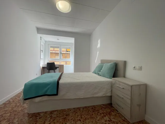 ¡Atención Inversores! Gran piso reformado Llave en Mano; en Requena con Alta Rentabilidad (Hasta 18%) — 14