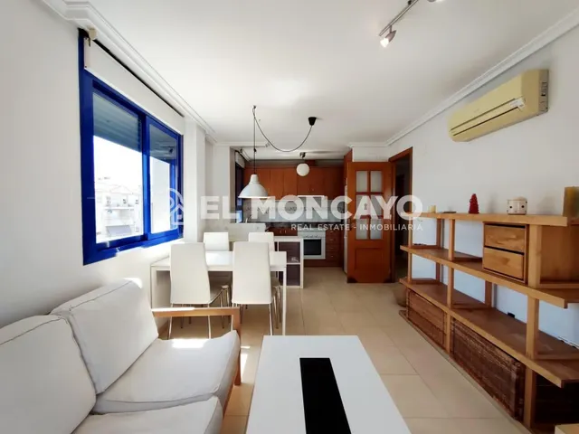 Fantástico apartamento con vistas al mar en Torrevieja, Alicante — 5