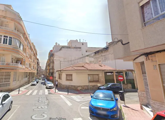 Terreno urbano 180m² en venta - Estacion de autobuses — 4