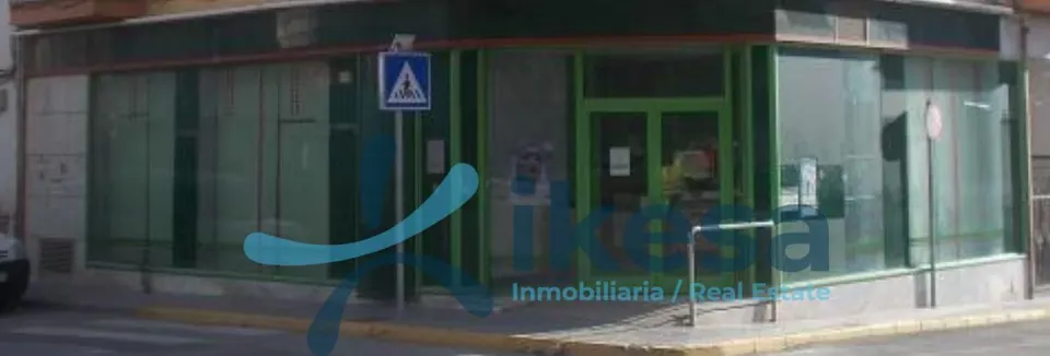 Venta de Local Comercial en Pozo Alcón, Jaén.