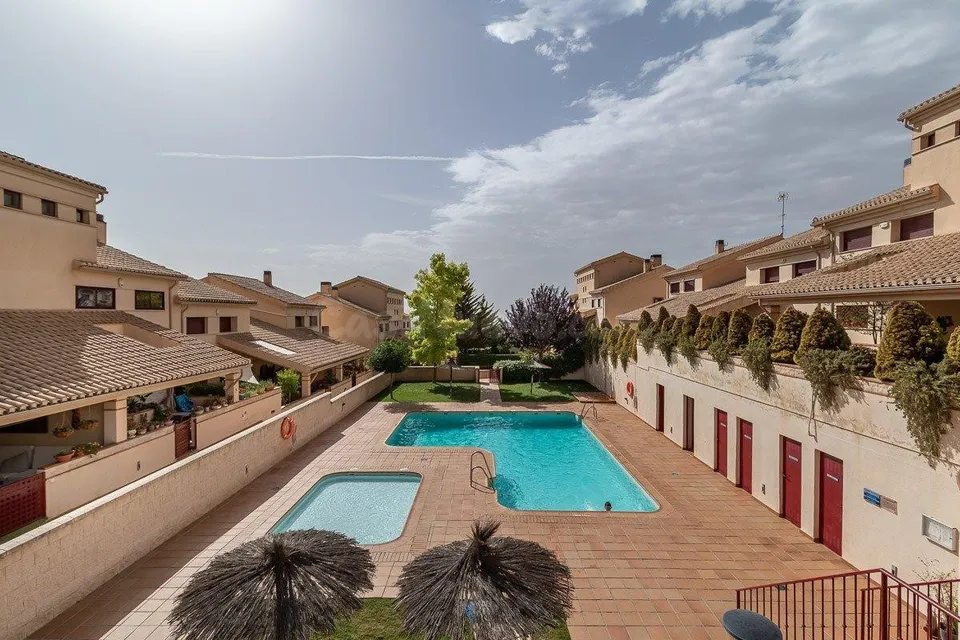 CASA EN CAÑADA DE LOS FENICIOS (GÓJAR)