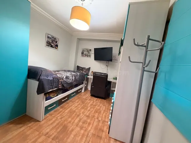 Acogedora Casa en Avenida de Pruna con Espacios Amplios y Confortables!! — 21