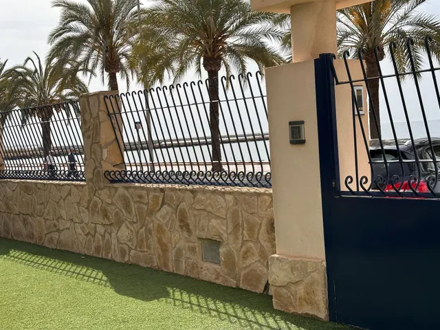 Exclusivo Chalet en Primera Línea de Mar en Santa Pola — 27