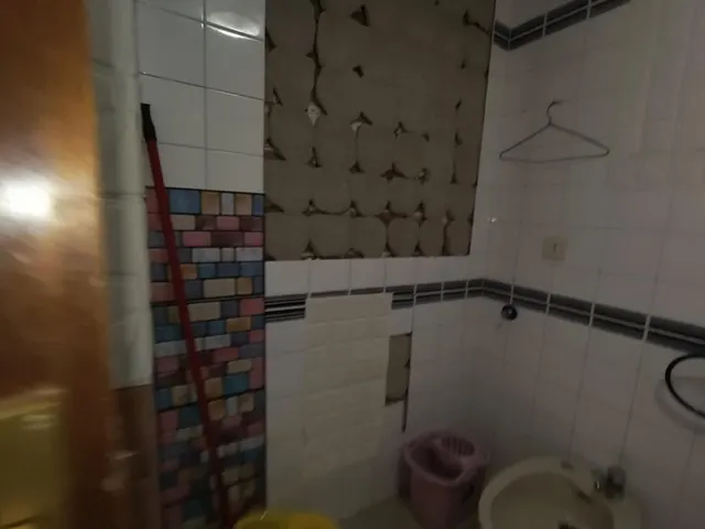 Piso en zona Pinilla con cuatro habitaciones, dos baños y  garaje — 12