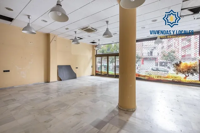 LOCAL COMERCIAL EN ARABIAL JUNTO HIPERCOR — 7