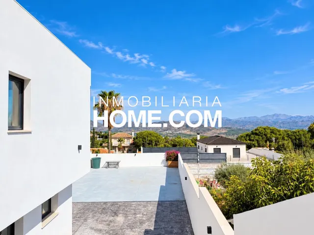 Chalet independiente de diseño moderno con 5 dormitorios, piscina, gran parcela y vistas despejadas en Pinos de Alhaurín — 21