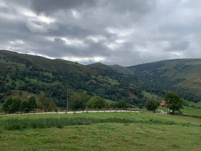 SARO. TERRENO DE 18490 METROS CON CABAÑA PARA REHABILITAR — 11