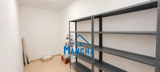 *950€ al mes* inmobiliaria la mancha alquila piso facultad de medicina de Albacete — 29