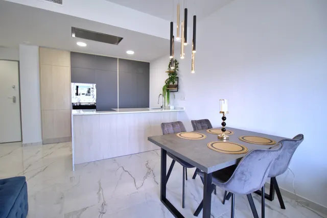 Apartamento con vistas al mar 500 m de la playa — 7