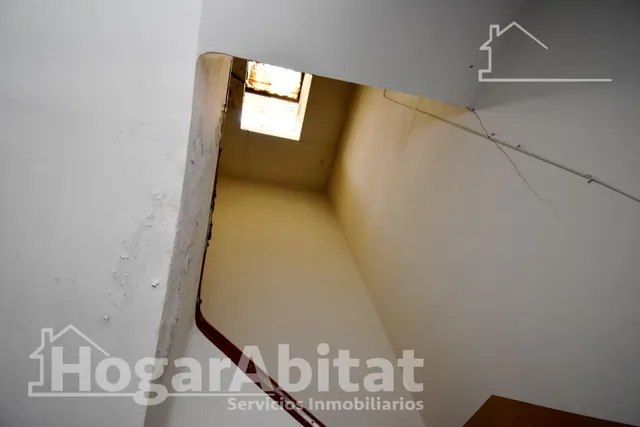 AMPLIA CASA CON 2 TERRAZAS CERCA DEL CENTRO — 47
