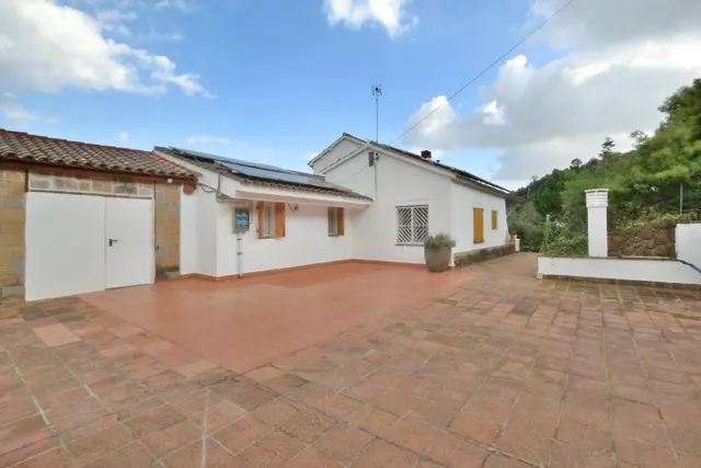 ESPECTACULAR PROPIEDAD EN LES PEDRITXES, MATADEPERA. PARA DOS FAMILIAS. PARCELA DE 4.000M2. — 34